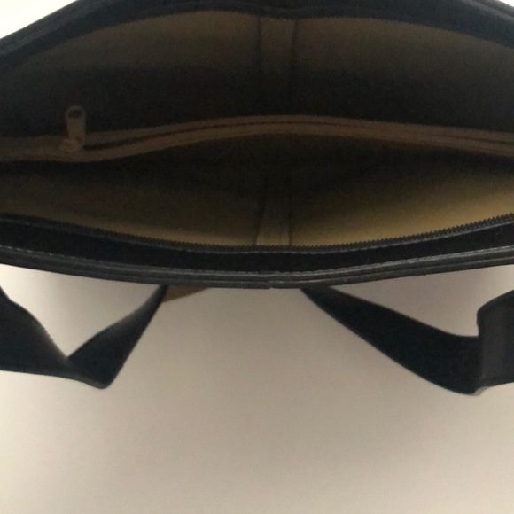 mondani purse - Picture 4 of 6